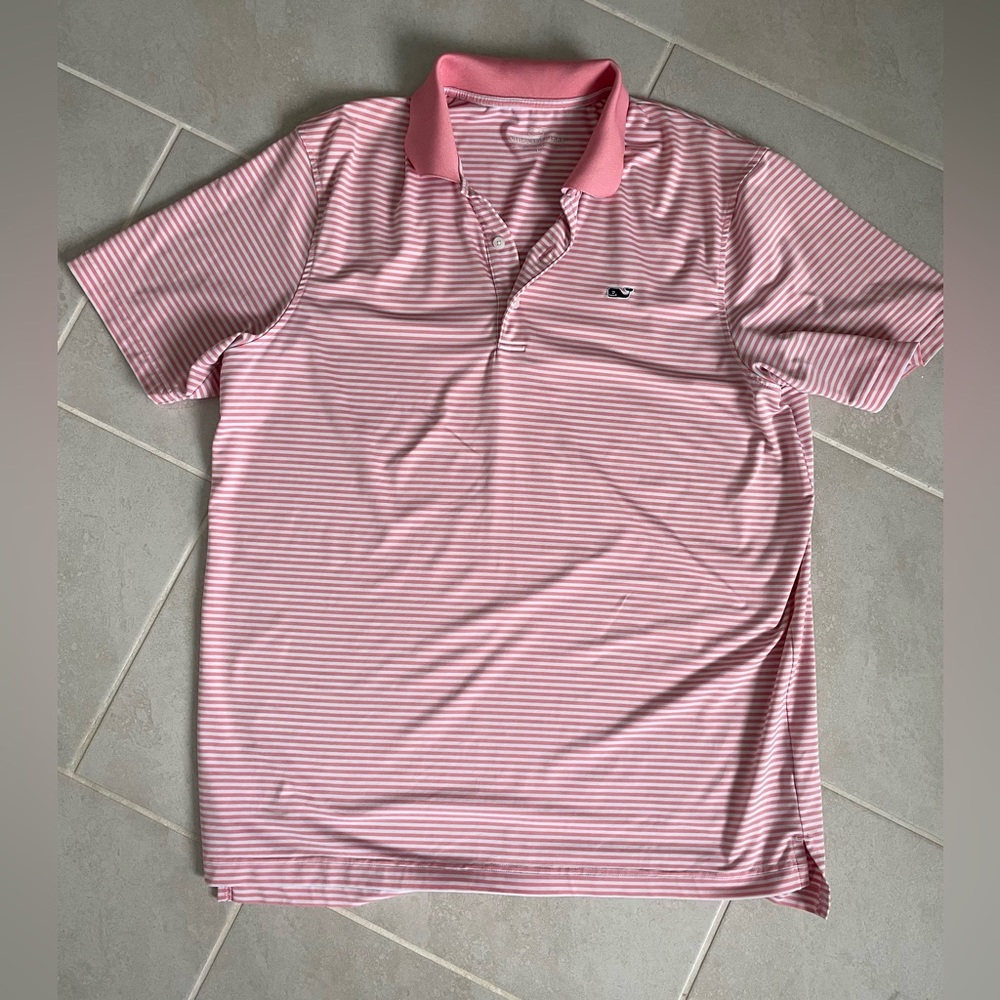 Vineyard vines performance polo size large.